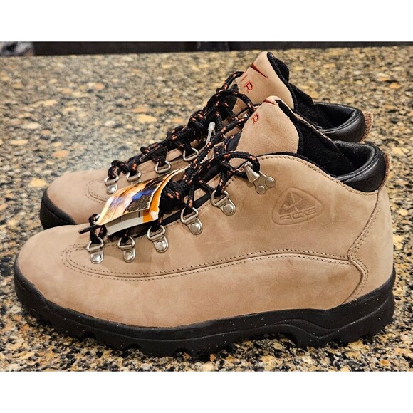 Vintage ACG Nike Air Hiking Boots Tan Walking Snow Summer Activewear Women’s 7.5 - Picture 2 of 12